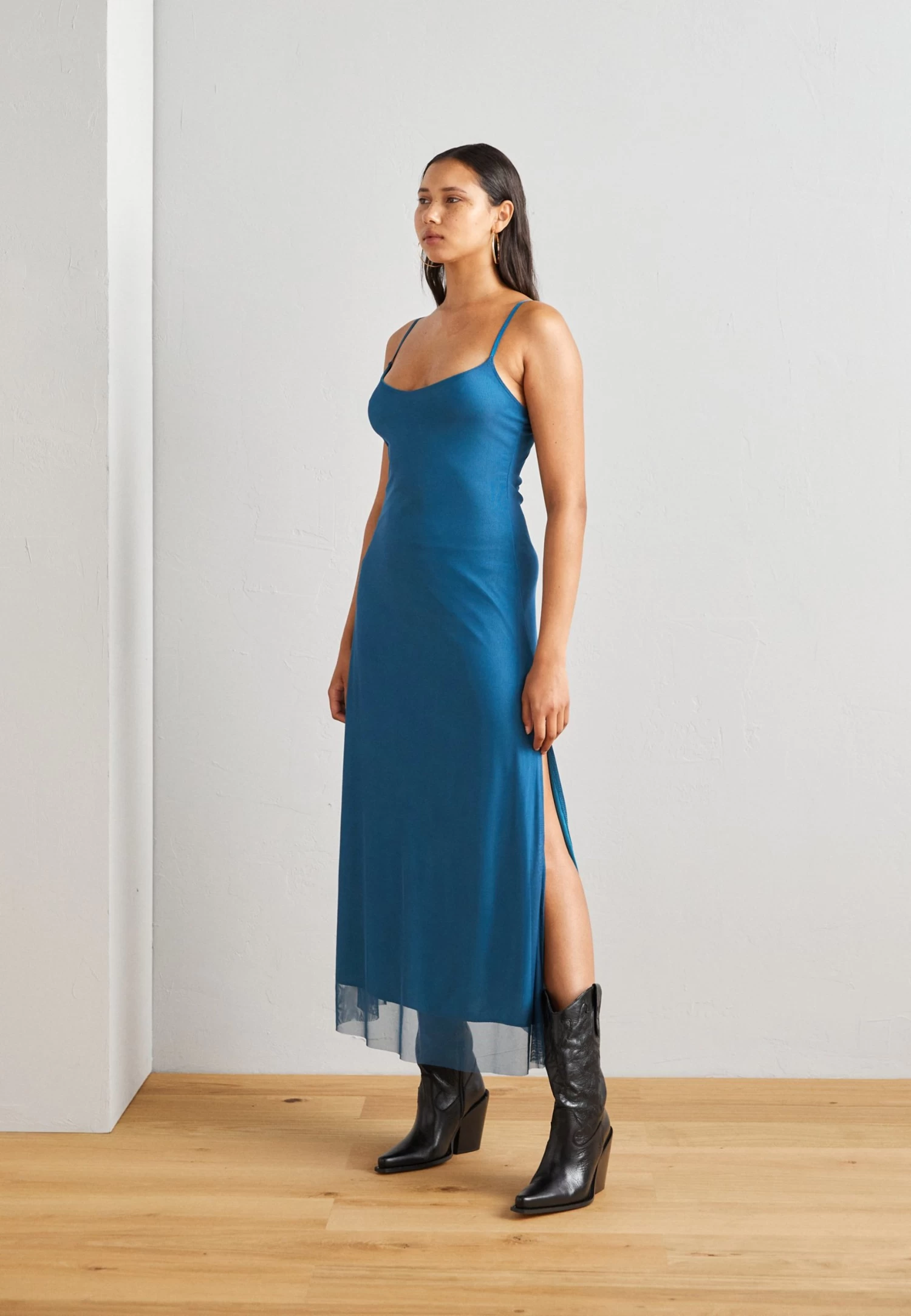 Wal G Sandy - Maxi-Jurk - Dark Teal Blue 3 Wal G Sandy - Maxi-Jurk - Dark Teal Blue