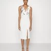 Embroidered V Neck Rose Midi - Jurk - White Floral -Wal G 1fb8c8eb0a854dfca7197e6fb9b31cdc