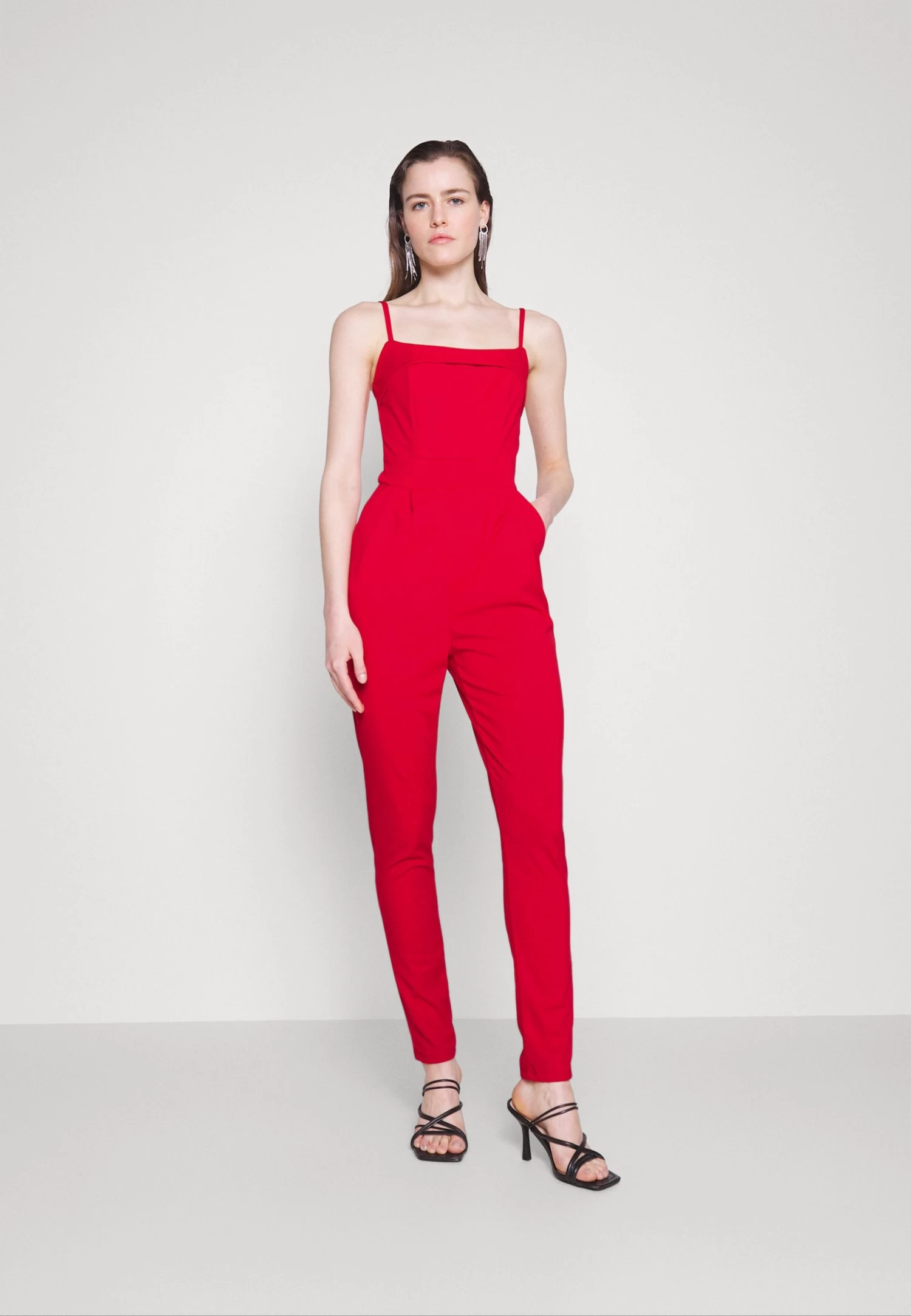 Xina Strappy - Jumpsuit - Red 4 Xina Strappy - Jumpsuit - Red - Afbeelding 2