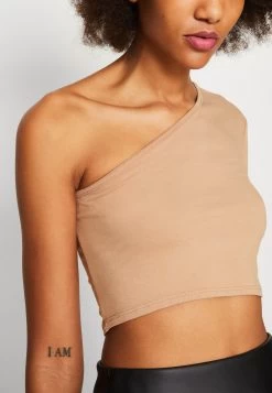 Wal G Milly One Sleeve Crop - Longsleeve - Camel -Wal G 2e890f49fae44120833f713f9dd874aa