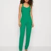 Wal G Erin - Jumpsuit - Leaf Green -Wal G 495091bbc1a94ae9be0b4d6f97cfd8bf