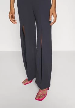 Alfo Cross Neck Jumpsuit - Jumpsuit - Navy Blue 11 Alfo Cross Neck Jumpsuit - Jumpsuit - Navy Blue -Wal G 4b4eca4618f04756b250b984ff5c824c