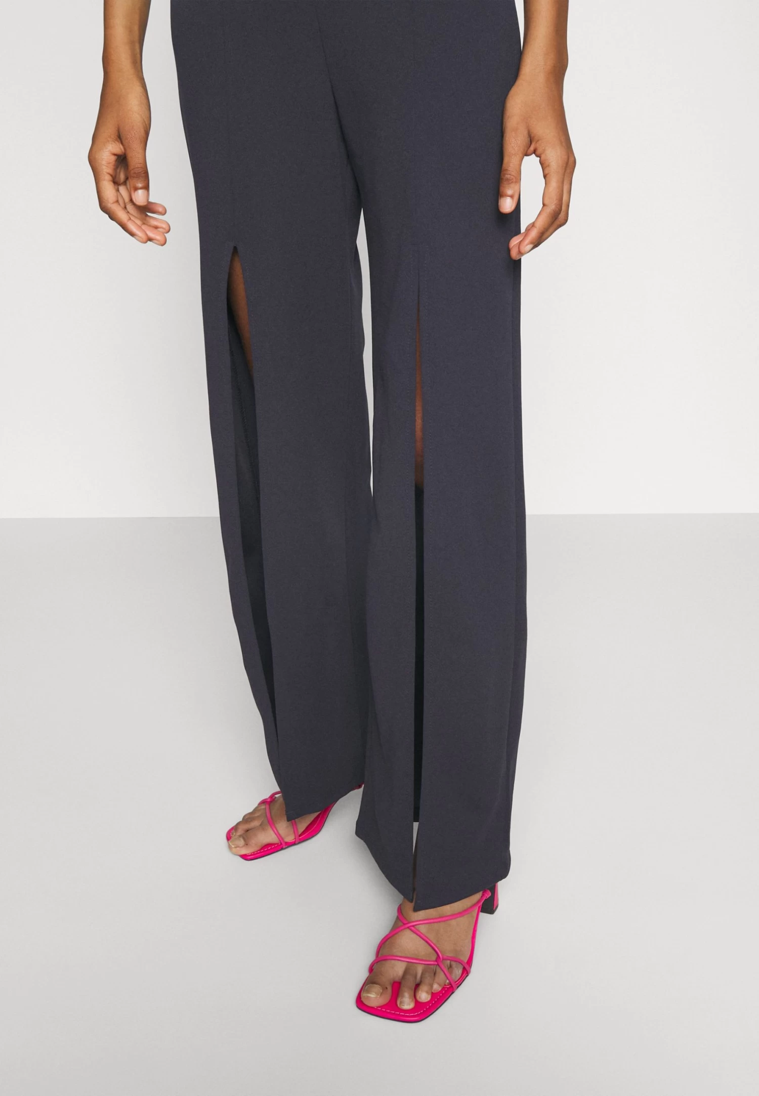 Alfo Cross Neck Jumpsuit - Jumpsuit - Navy Blue 6 Alfo Cross Neck Jumpsuit - Jumpsuit - Navy Blue - Afbeelding 4