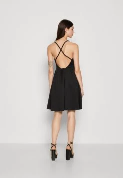 Wal G Bella Baloon Skater - Cocktailjurk - Black -Wal G 527f3e3087a04bca9738a0bbb8149b11