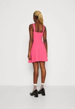 Wal G Indi Square Neck Skater - Jerseyjurk - Fuchsia -Wal G 54cbe095ea67407da4c3e96ad442fe5a