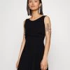 Wal G Jaqueline Skater Dress - Cocktailjurk - Black -Wal G 7932866fbef749b6968ea86c7d9b6d3f