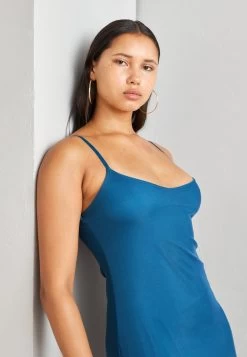 Wal G Sandy - Maxi-Jurk - Dark Teal Blue 11 Wal G Sandy - Maxi-Jurk - Dark Teal Blue -Wal G 8cabaaf9a5064a30b65ede0e44dec51b