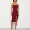 Wal G Strappy Square Neck Midi Dress - Etui-Jurk - Berry Wine -Wal G 94ba7d8616434d1b877a02332e86685a