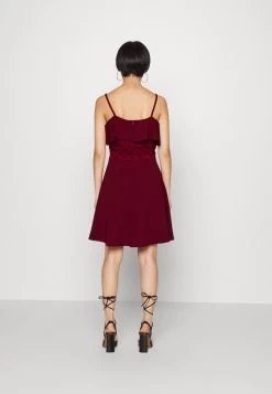 Benedetta Strap Skater - Cocktailjurk - Wine -Wal G 9be43527e7a94039ab86d99bc401bf17