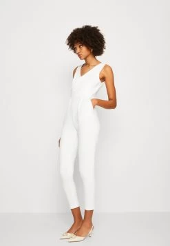 Wal G Toby V Neck - Jumpsuit - White -Wal G a4c30986c2224b7eb7dbbe84f4ff5b5d