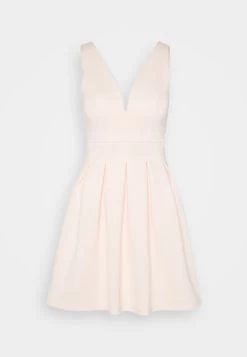 Wal G Wedding Lila V Neck Skater - Cocktailjurk - Peach -Wal G ad4c3e9916424c74a95e6fb20f6e6c87