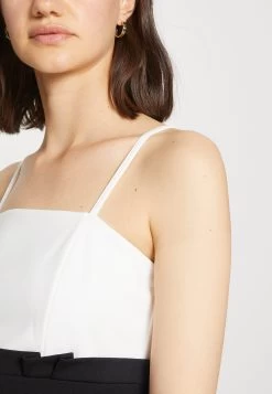 Wal G Janya Contrast - Jumpsuit - Black/White 13 Wal G Janya Contrast - Jumpsuit - Black/White -Wal G c048baa4917c48dc8adab10ec2e7f9f7