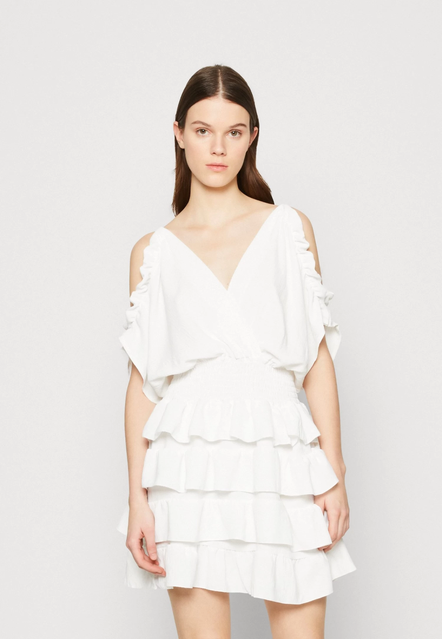 Wal G Cruise Collection Sanjila Ruffle Dress - Jurk - White 3 Wal G Cruise Collection Sanjila Ruffle Dress - Jurk - White