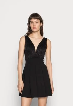 Wal G V Neck Skater - Cocktailjurk - Black