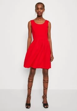 Wal G Valentines Holly Heart Cut Out Skater - Cocktailjurk - Red -Wal G dce0abc833464e8b9219b5dd50f2907f