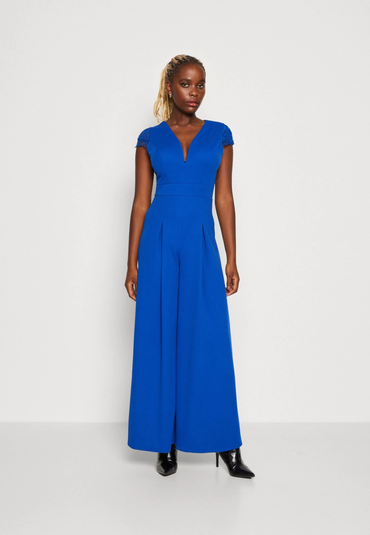Wal G Mary Alce Sleeve - Jumpsuit - Electric Blue 3 Wal G Mary Alce Sleeve - Jumpsuit - Electric Blue